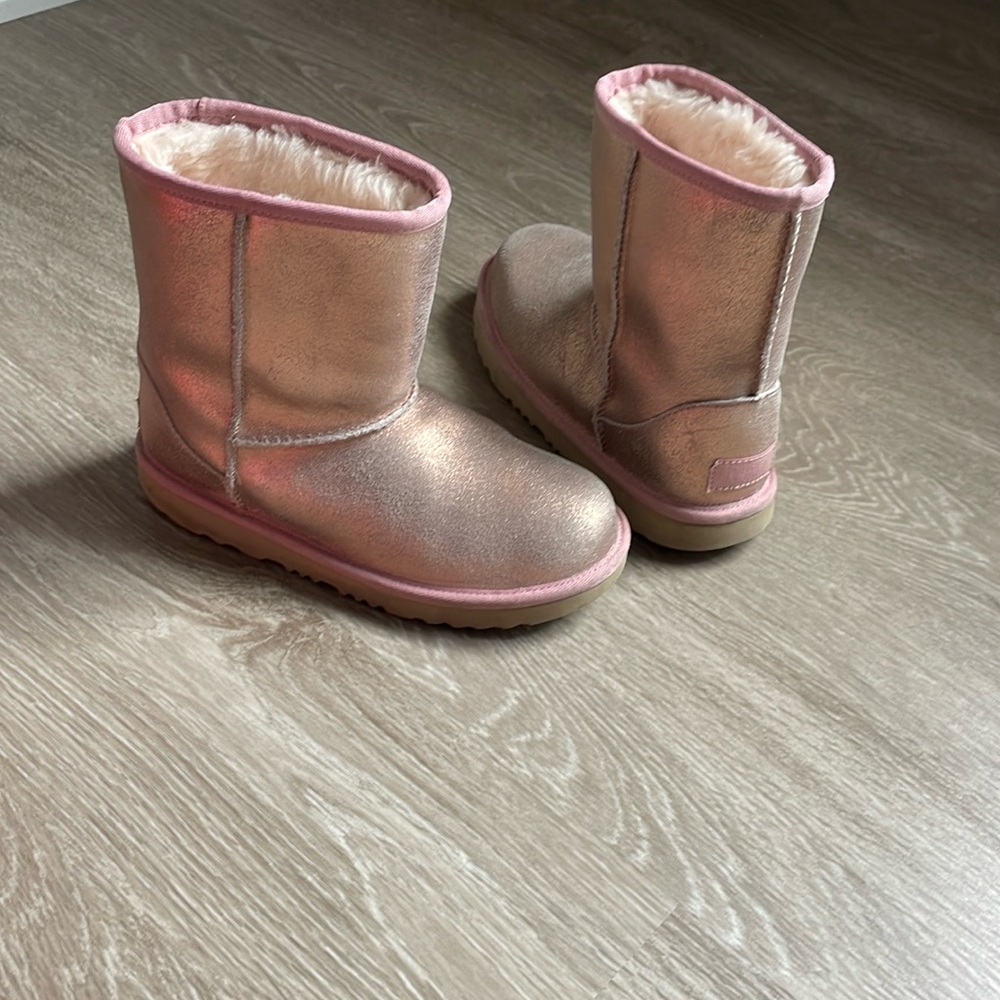 Girls Ugg boots
